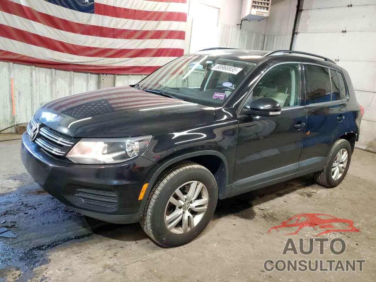 VOLKSWAGEN TIGUAN 2017 - WVGBV7AX8HK000757