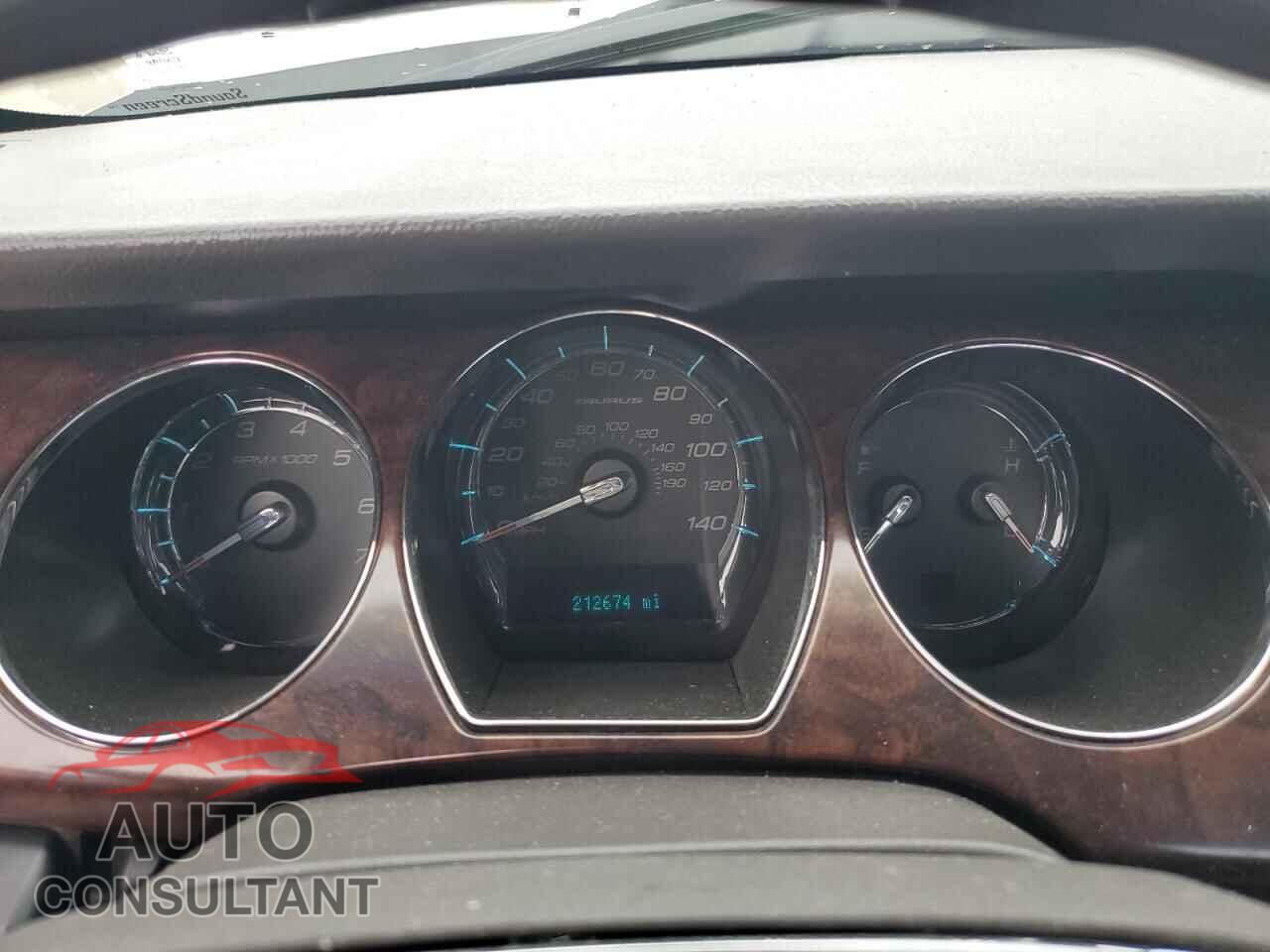 FORD TAURUS 2011 - 1FAHP2FW7BG172659