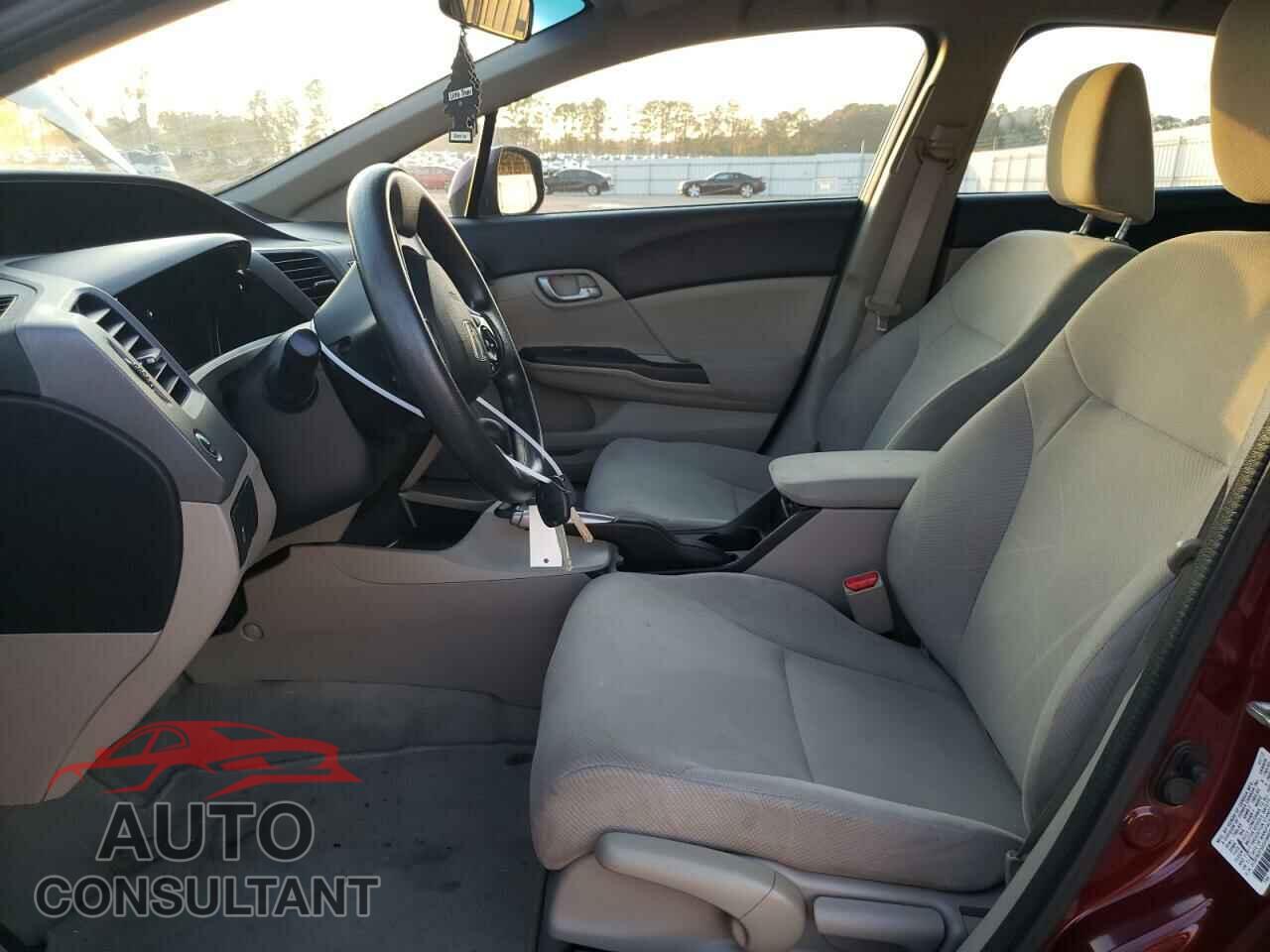 HONDA CIVIC 2012 - 2HGFB2F52CH586687