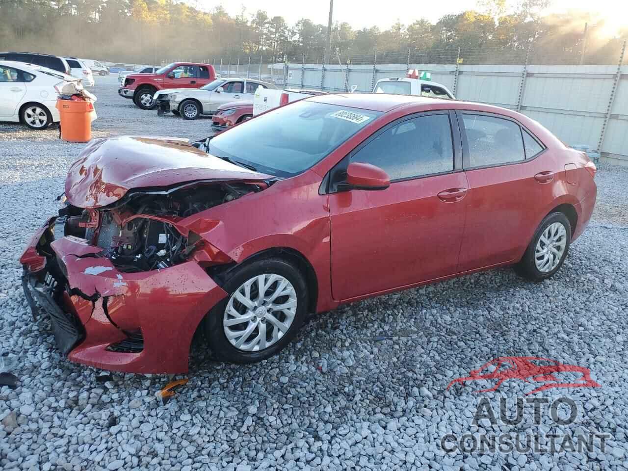 TOYOTA COROLLA 2018 - 5YFBURHE1JP808124
