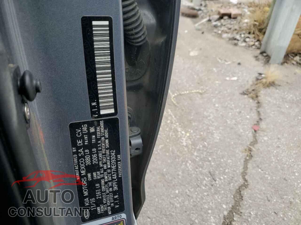 KIA FORTE 2017 - 3KPFL4A77HE093042