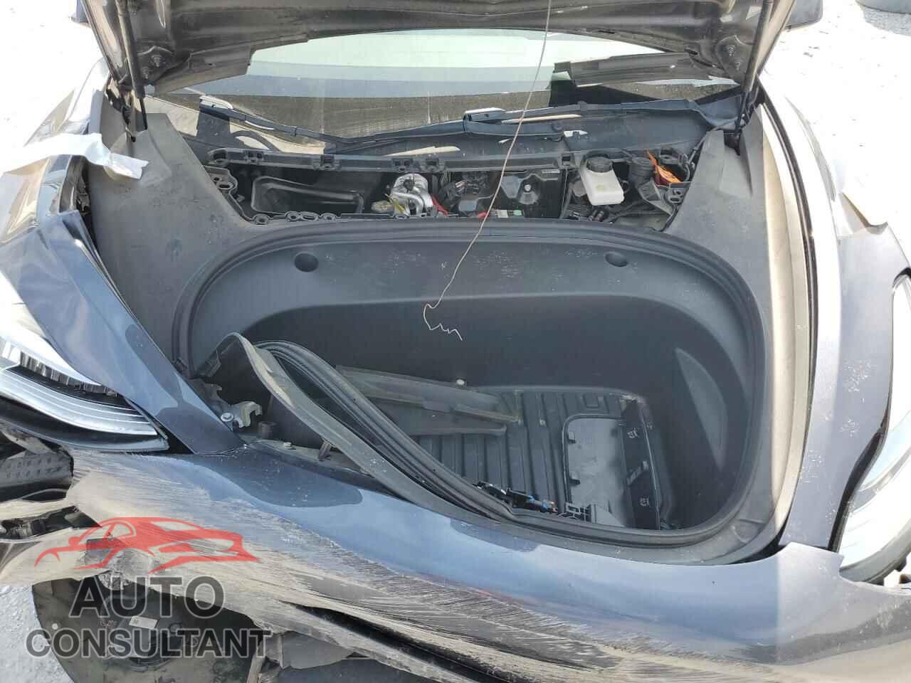 TESLA MODEL 3 2022 - 5YJ3E1EB4NF261638