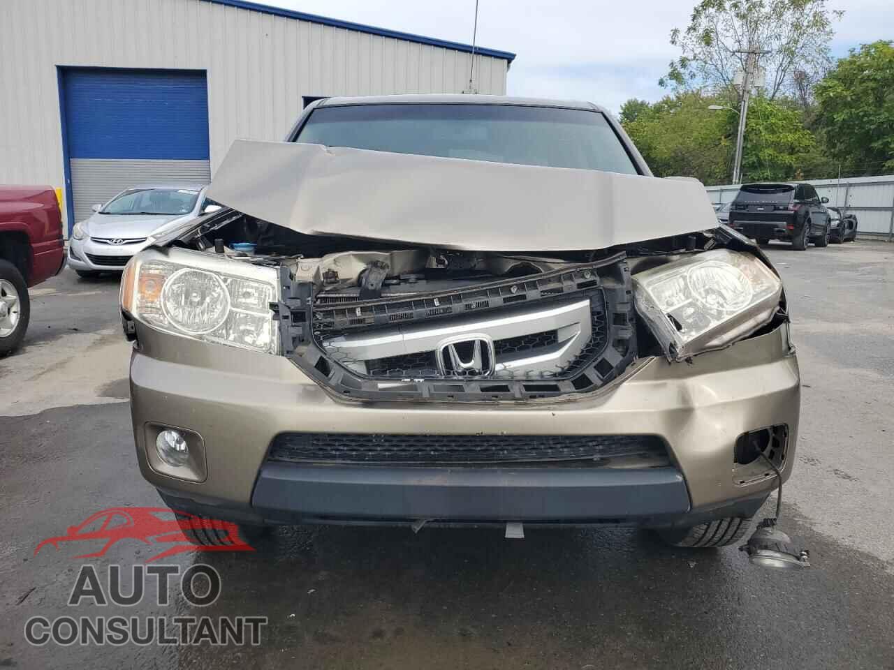 HONDA PILOT 2011 - 5FNYF4H51BB079384