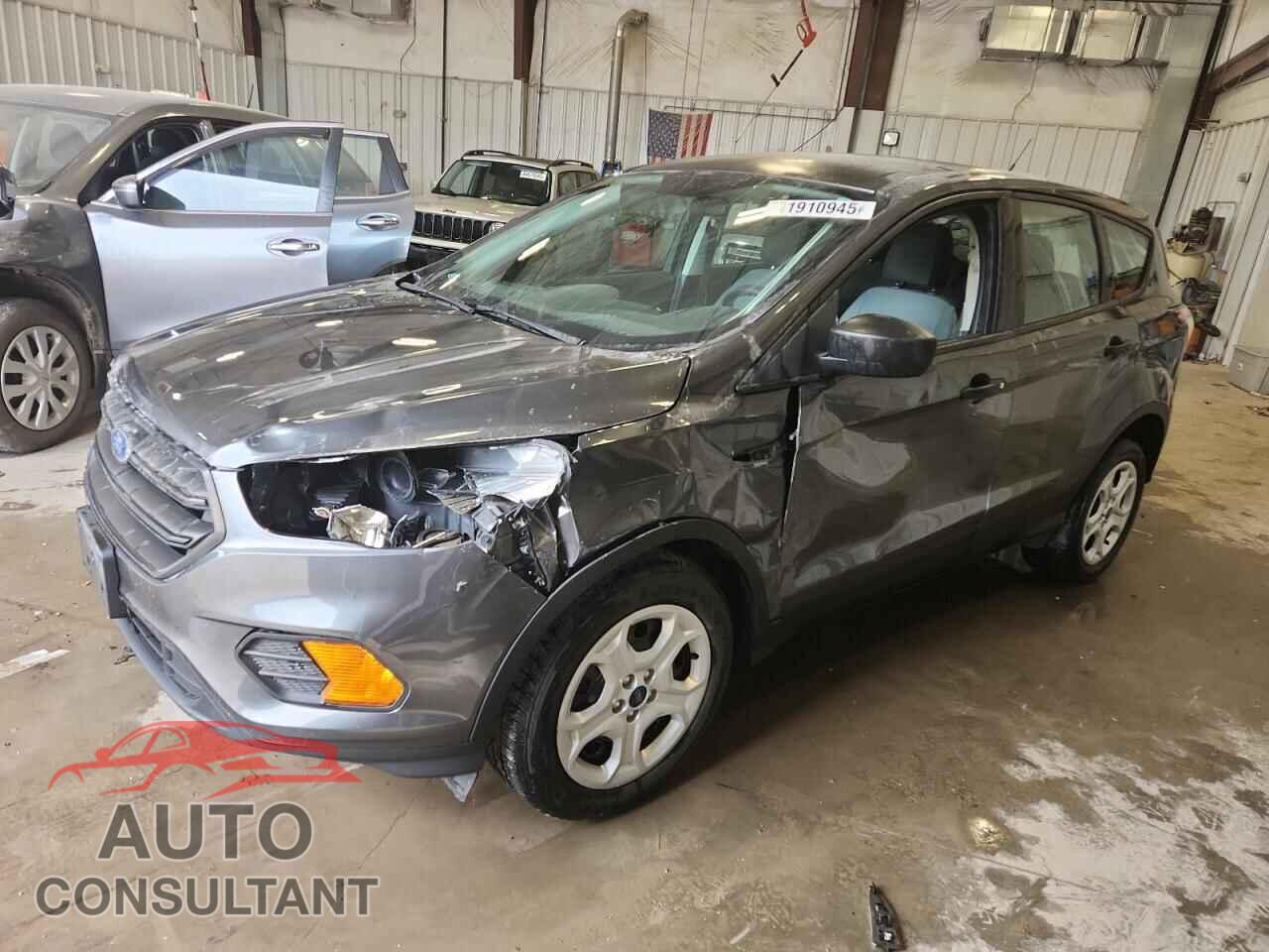 FORD ESCAPE 2017 - 1FMCU0F77HUB13207