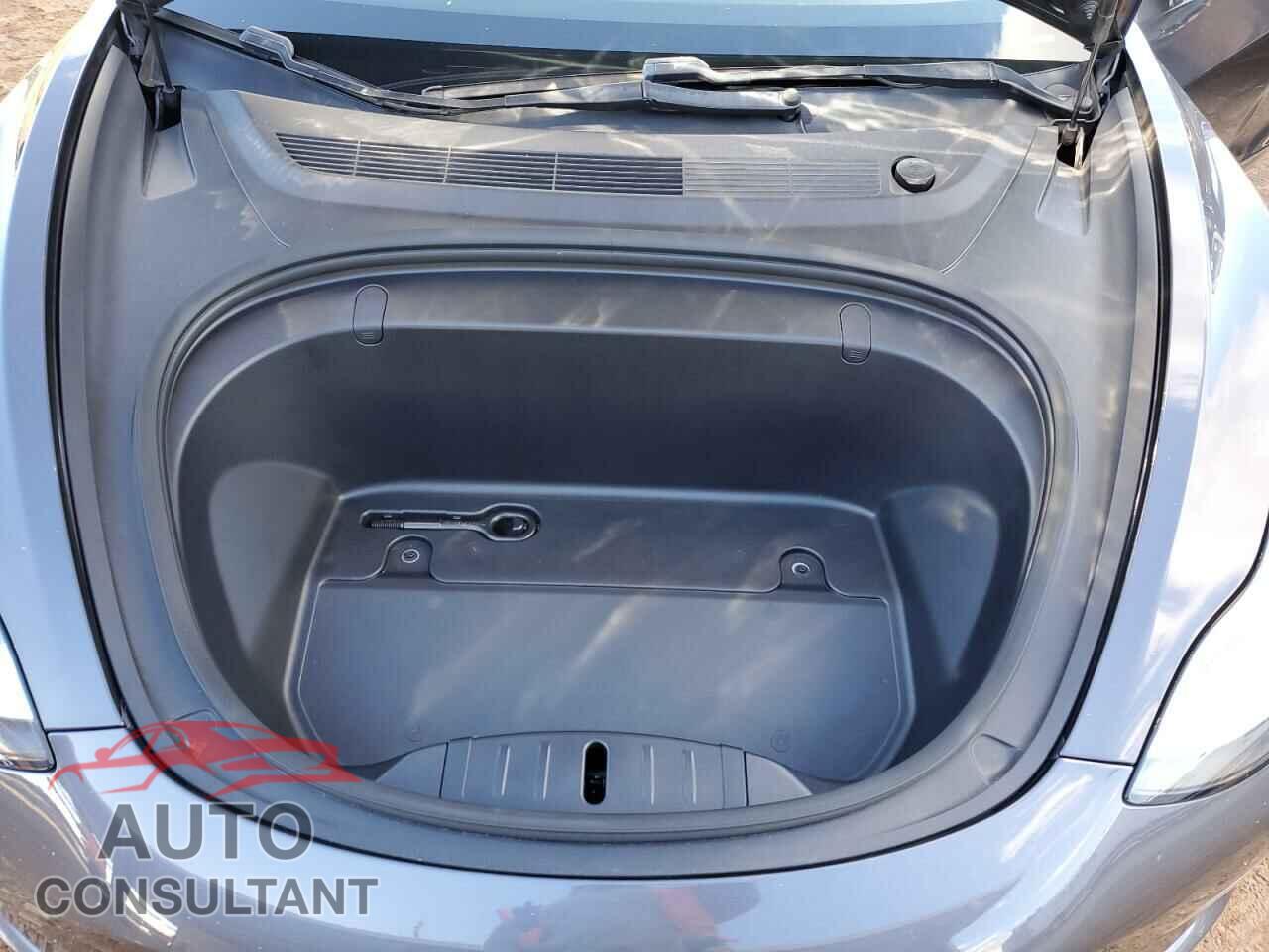 TESLA MODEL 3 2019 - 5YJ3E1EA5KF431525