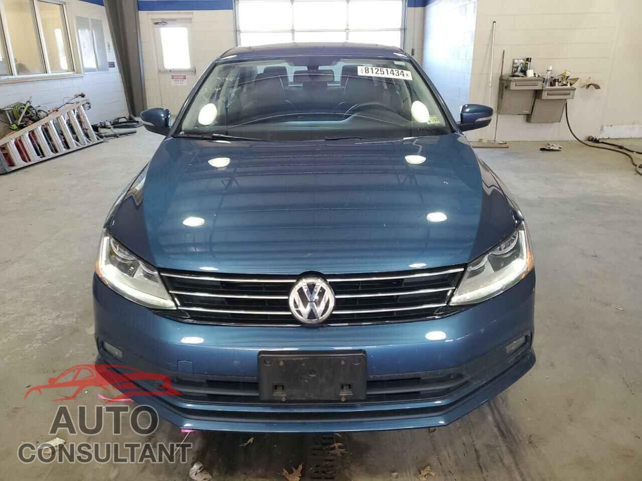 VOLKSWAGEN JETTA 2017 - 3VWL17AJ5HM395955