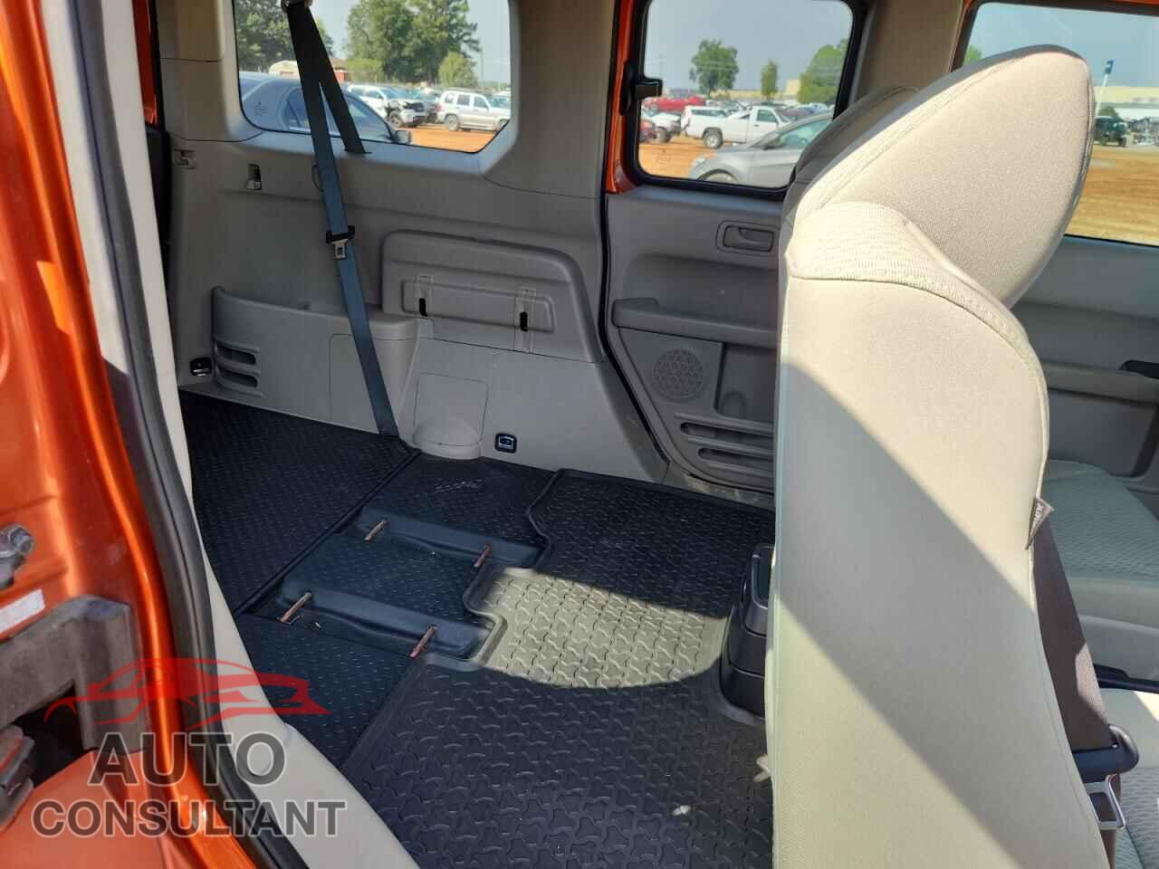 HONDA ELEMENT 2011 - 5J6YH2H77BL004857