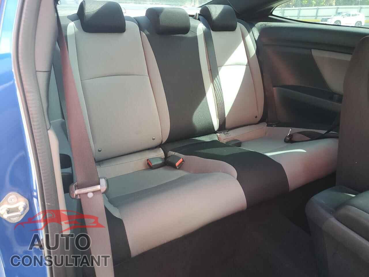 HONDA CIVIC 2017 - 2HGFC3B38HH354545