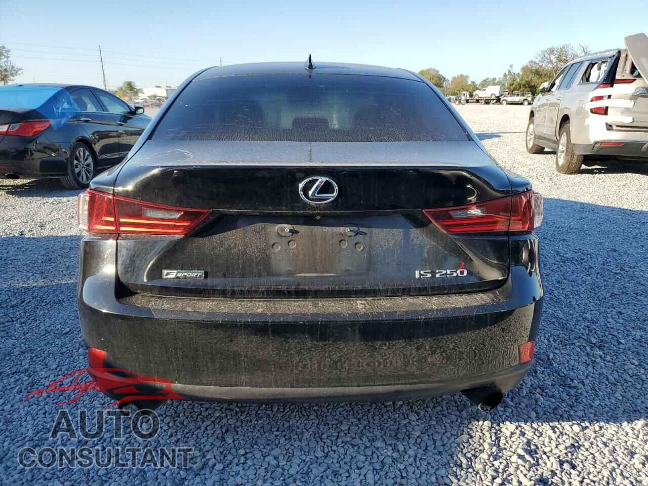 LEXUS IS 2015 - JTHBF1D2XF5056532