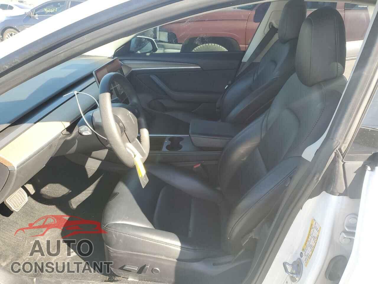 TESLA MODEL 3 2021 - 5YJ3E1EA2MF095724