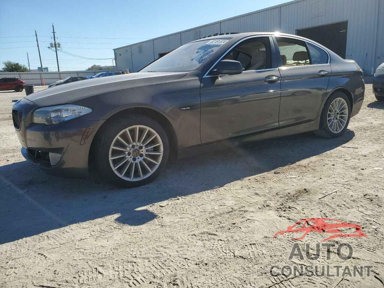 BMW 5 SERIES 2013 - WBAFR7C56DC823596