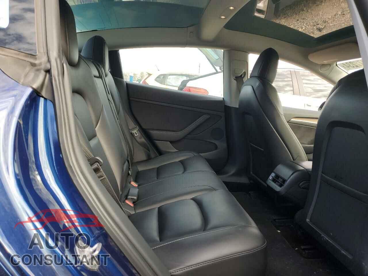 TESLA MODEL 3 2021 - 5YJ3E1EB3MF061042