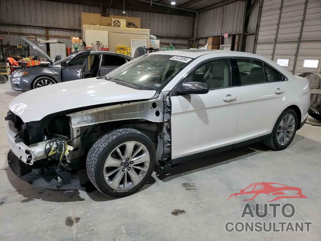 FORD TAURUS 2011 - 1FAHP2FW7BG120058