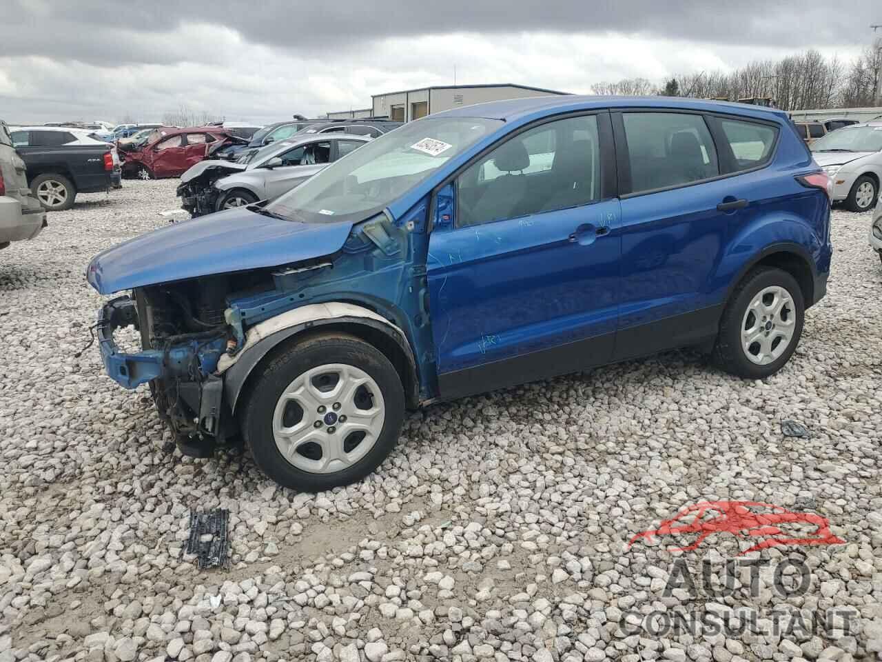 FORD ESCAPE 2017 - 1FMCU0F78HUC81678