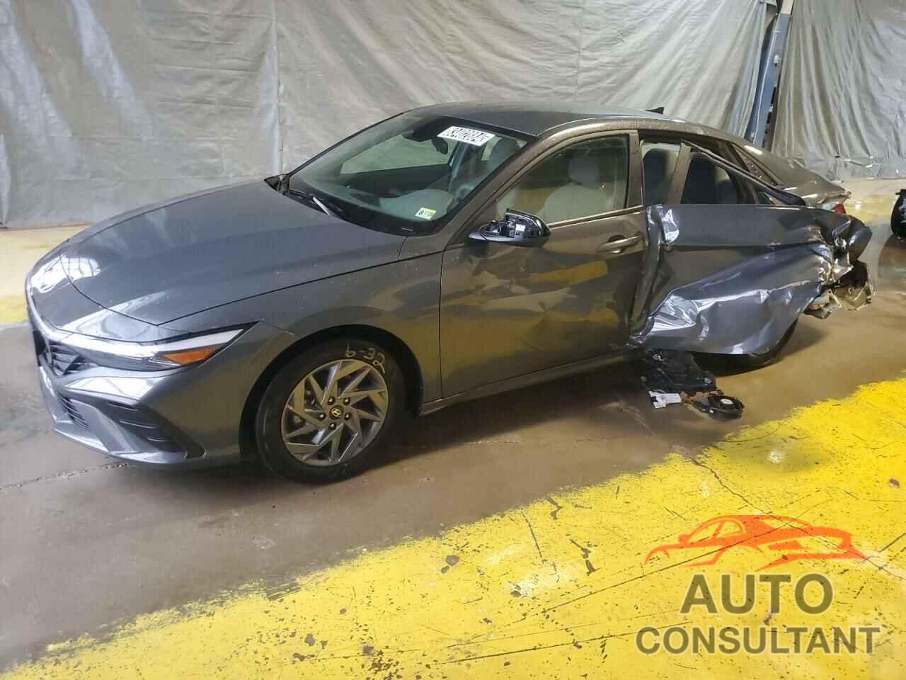 HYUNDAI ELANTRA 2024 - KMHLM4DG5RU658379
