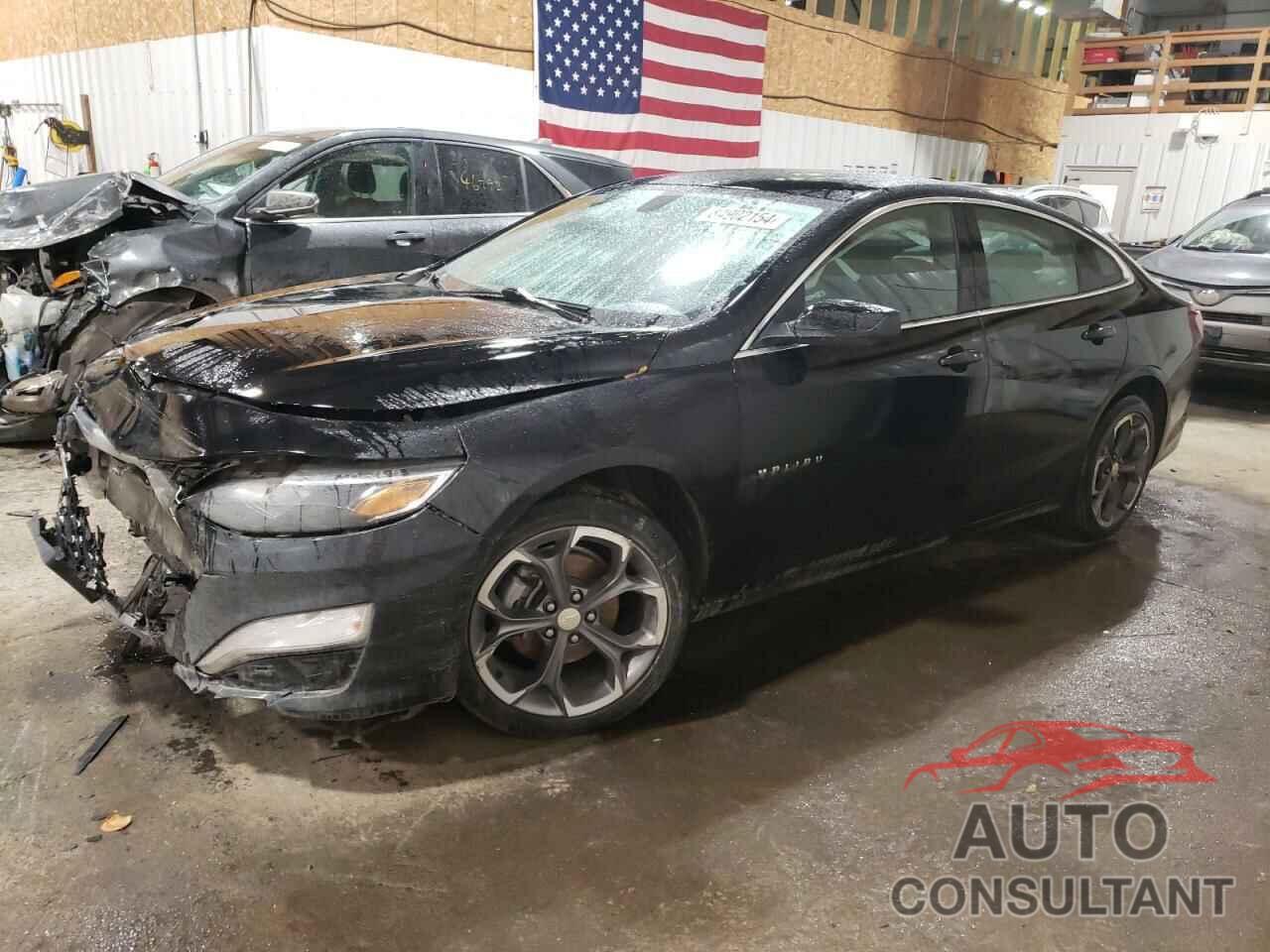 CHEVROLET MALIBU 2020 - 1G1ZD5ST8LF111082