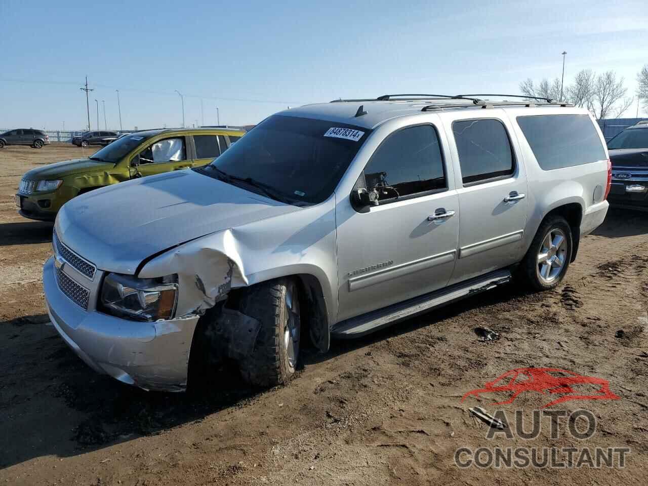 CHEVROLET SUBURBAN 2013 - 1GNSKHE7XDR139052