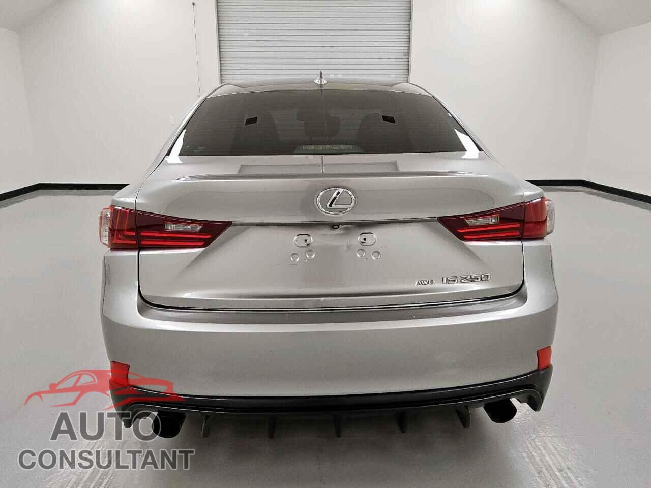 LEXUS IS 2015 - JTHCF1D24F5027273