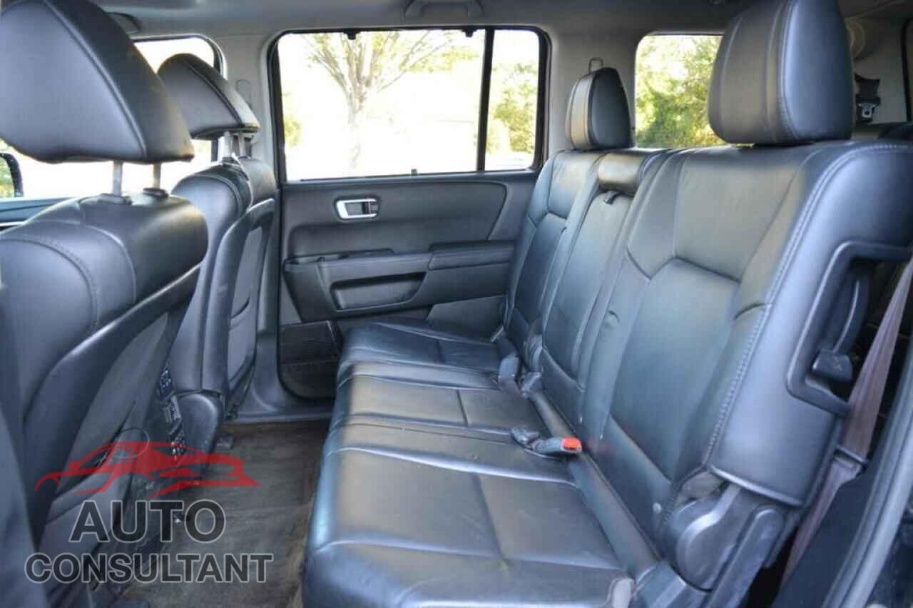 HONDA PILOT 2014 - 5FNYF3H5XEB010630