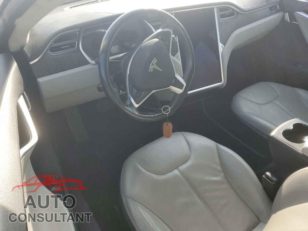 TESLA MODEL S 2013 - 5YJSA1CN7DFP26416