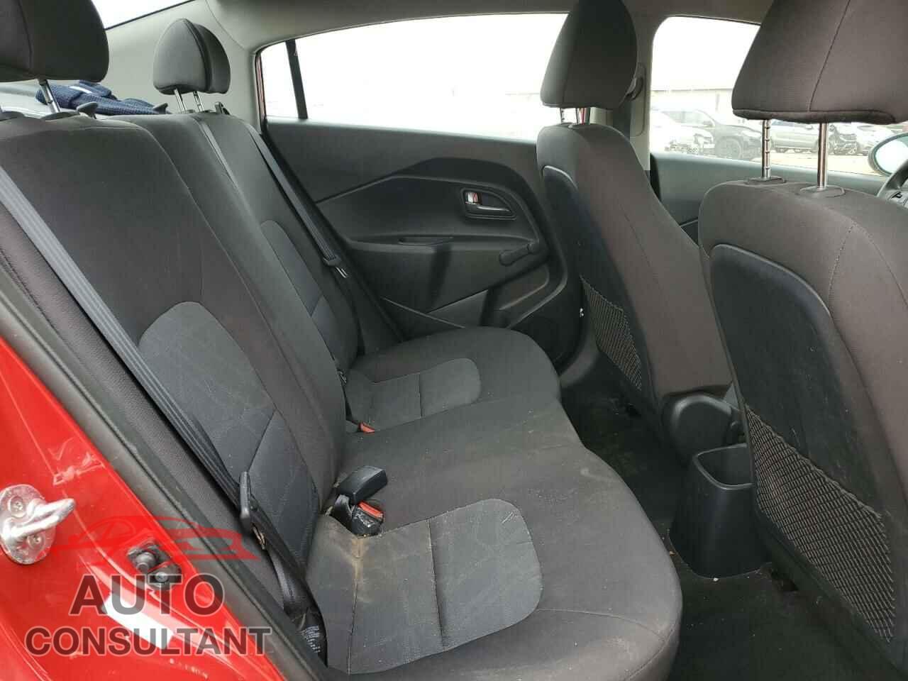 KIA RIO 2017 - KNADM4A3XH6117340