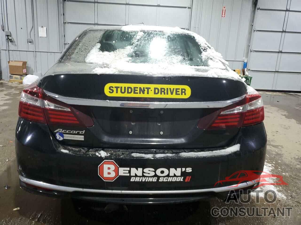 HONDA ACCORD 2017 - 1HGCR2F36HA197523