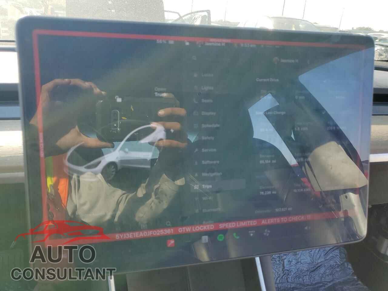 TESLA MODEL 3 2018 - 5YJ3E1EA0JF025361