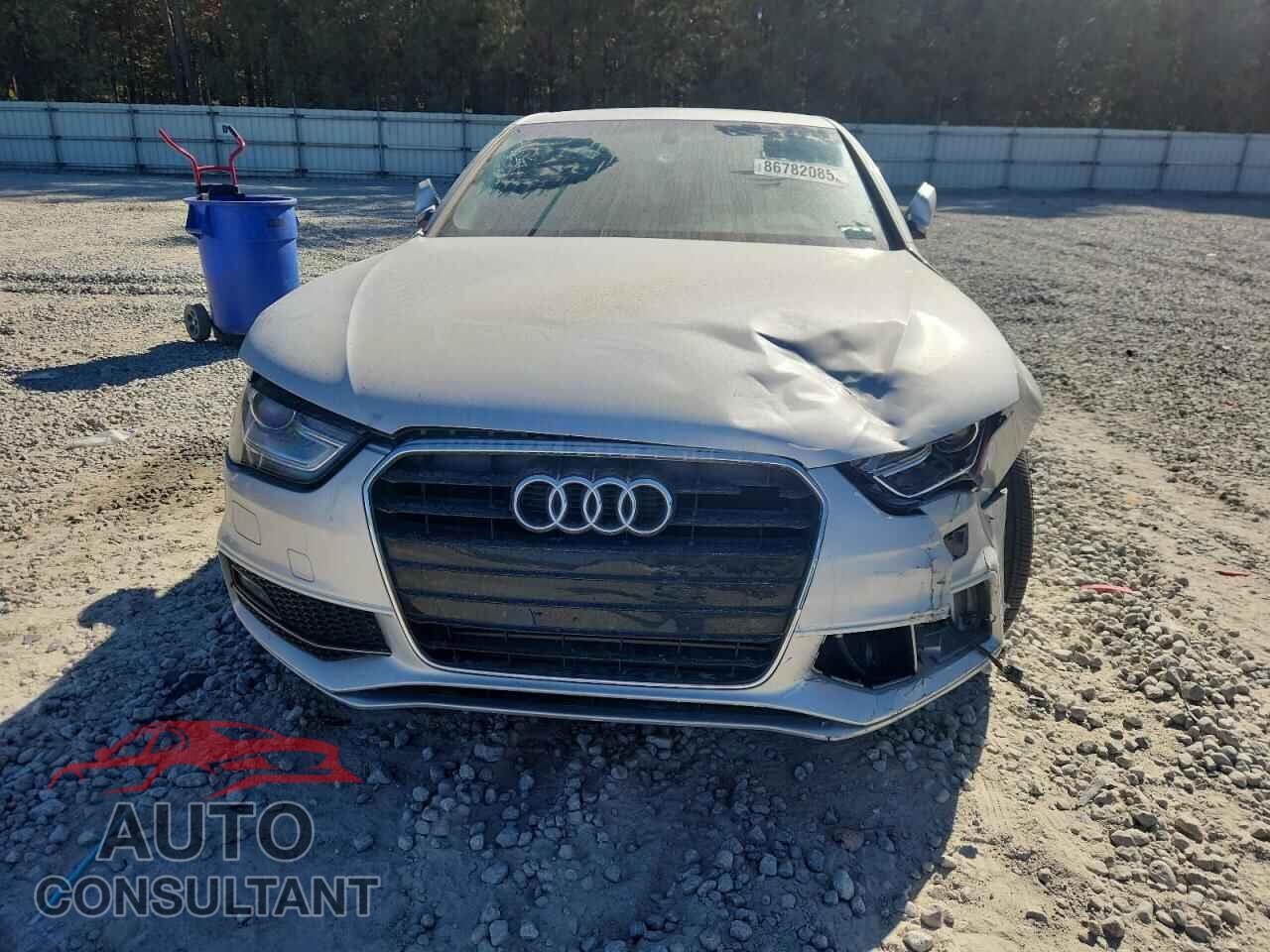 AUDI A4 2014 - WAUAFAFL4EN043676