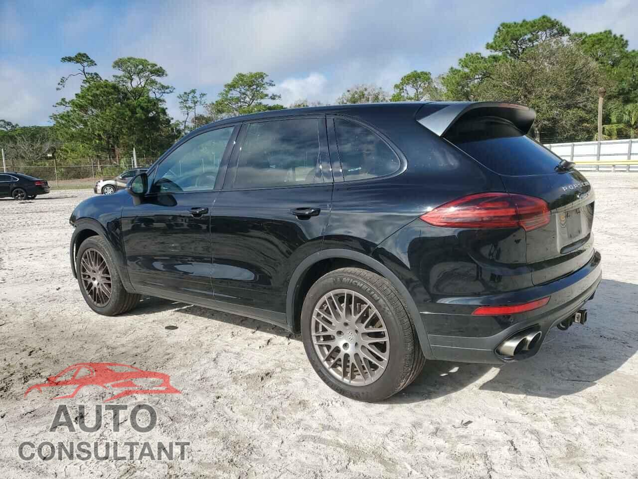 PORSCHE CAYENNE 2017 - WP1AB2A27HLA52096