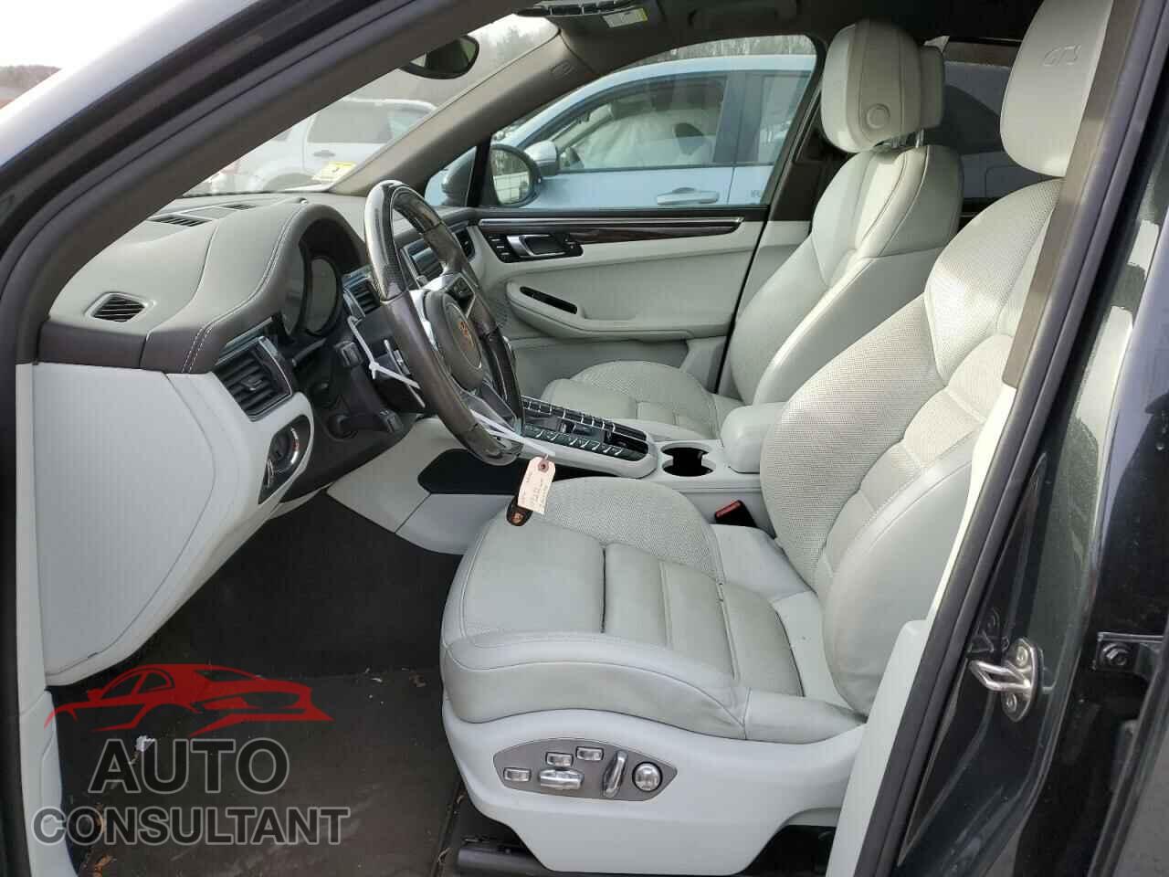 PORSCHE MACAN 2017 - WP1AG2A52HLB53980