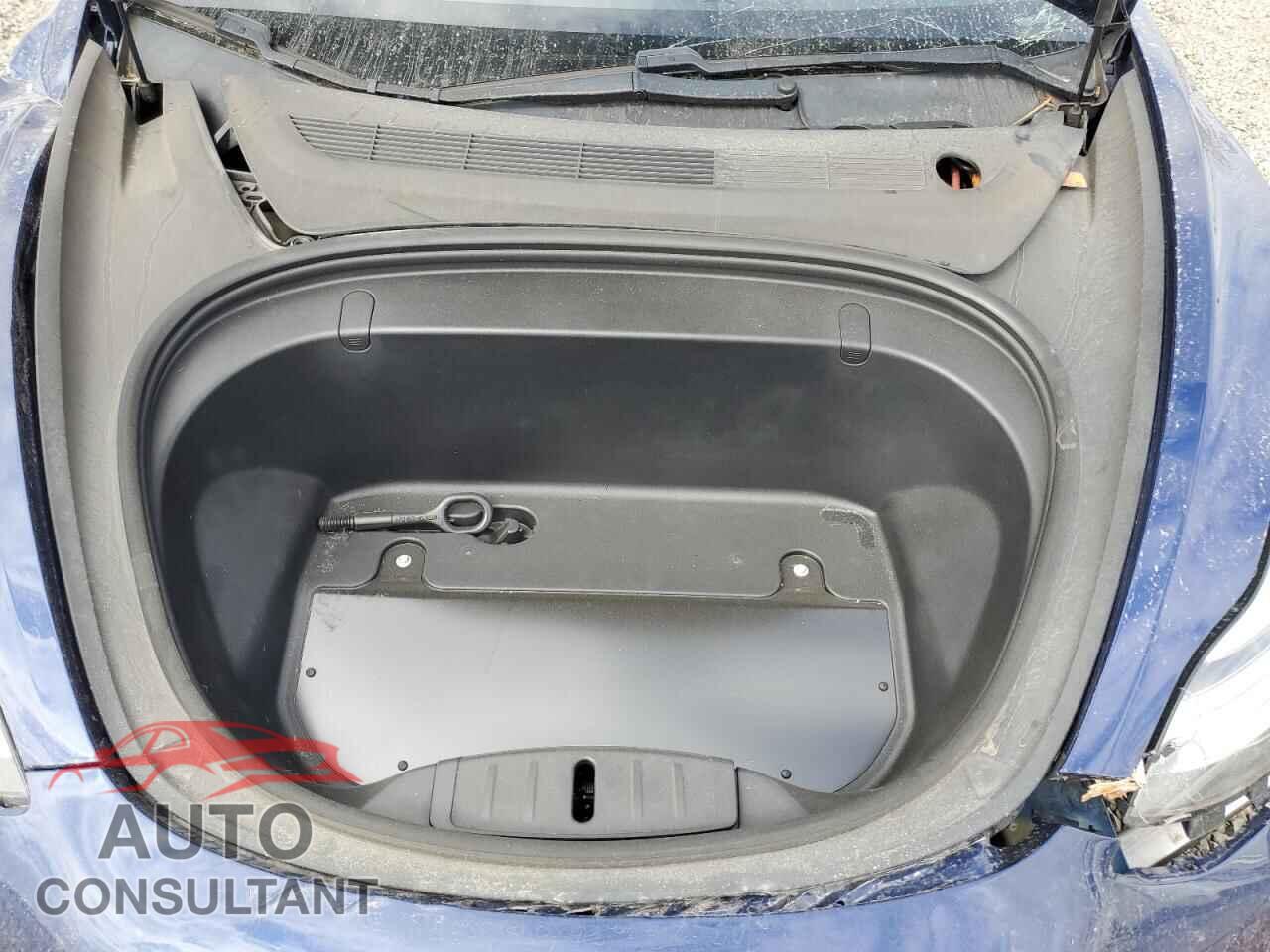 TESLA MODEL 3 2018 - 5YJ3E1EB4JF074247