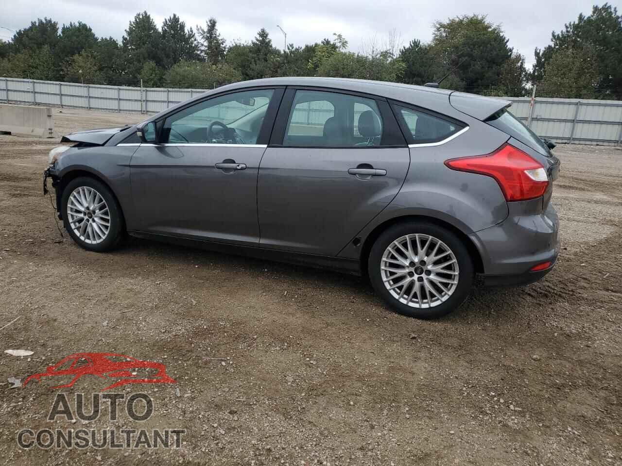 FORD FOCUS 2012 - 1FAHP3M28CL472046