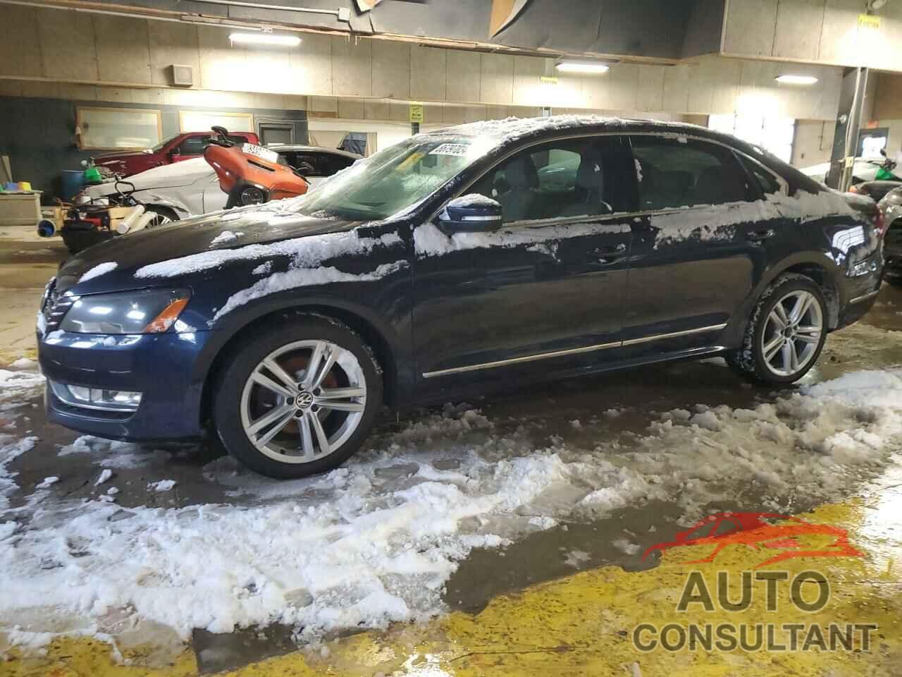 VOLKSWAGEN PASSAT 2013 - 1VWCN7A31DC093239