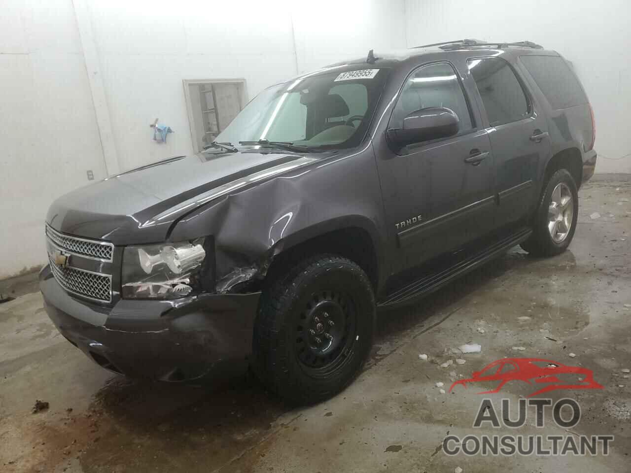 CHEVROLET TAHOE 2011 - 1GNSKAE02BR284500