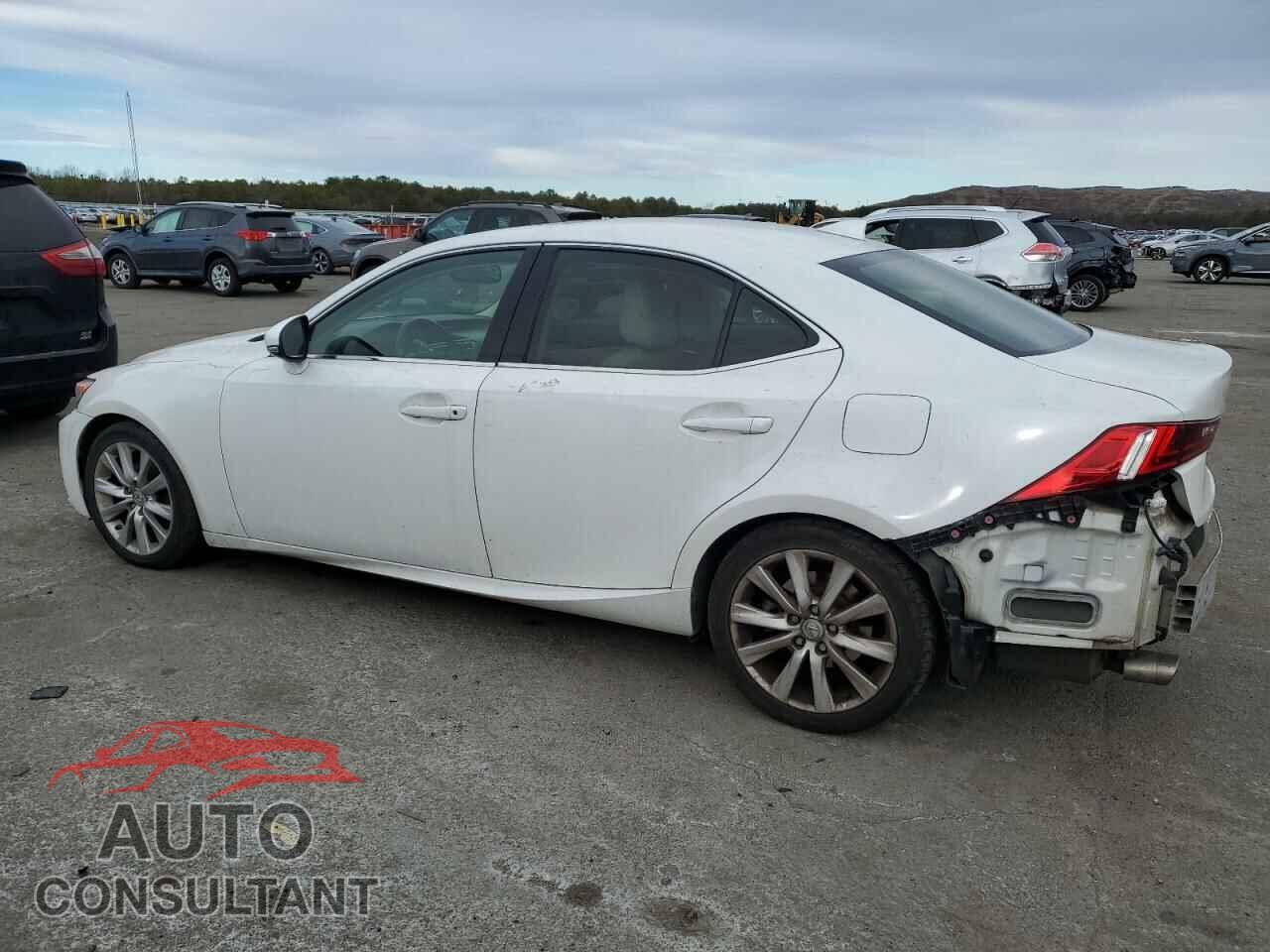 LEXUS IS 2014 - JTHCF1D25E5015003