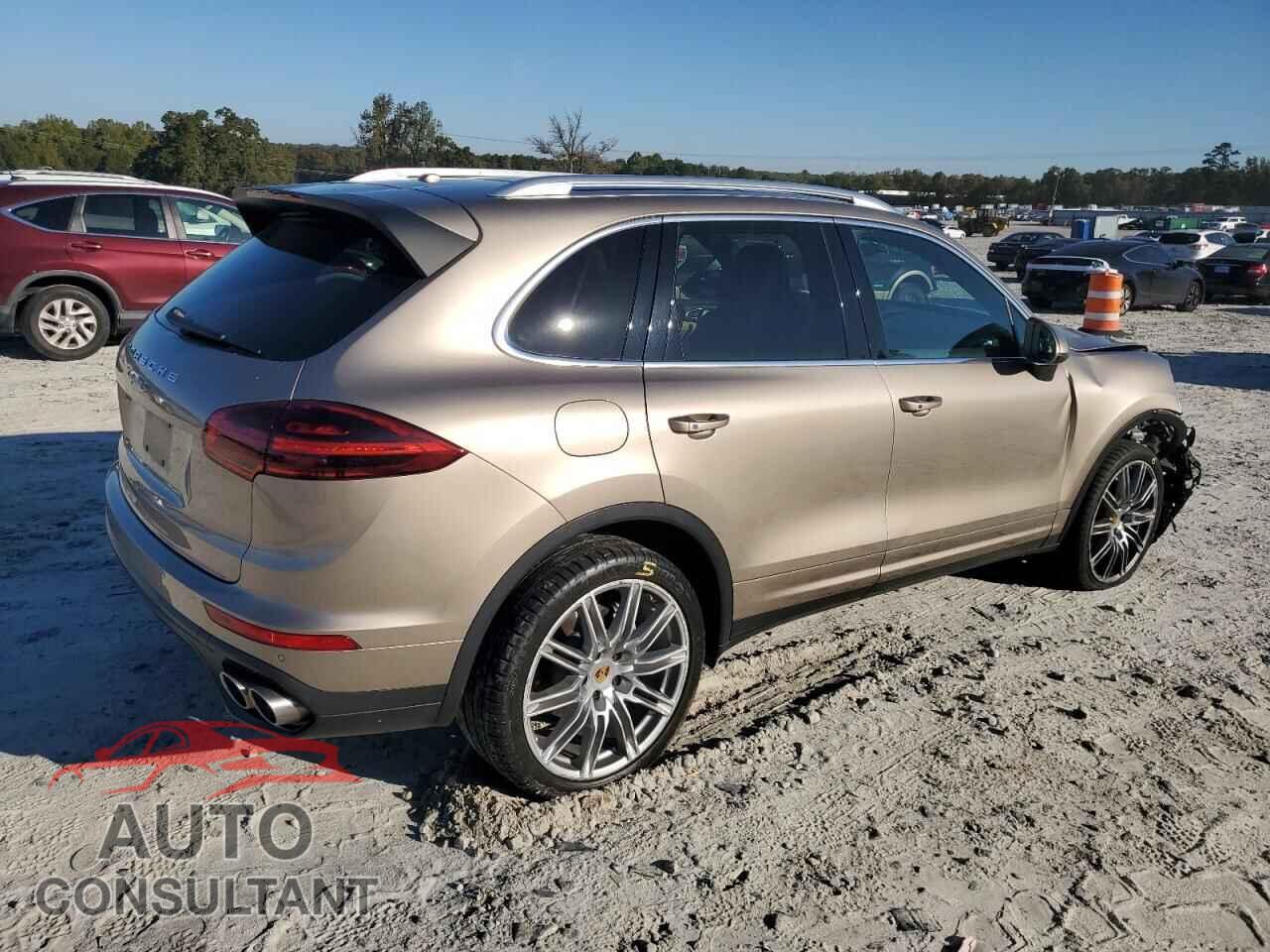 PORSCHE CAYENNE 2017 - WP1AB2A24HLA50189