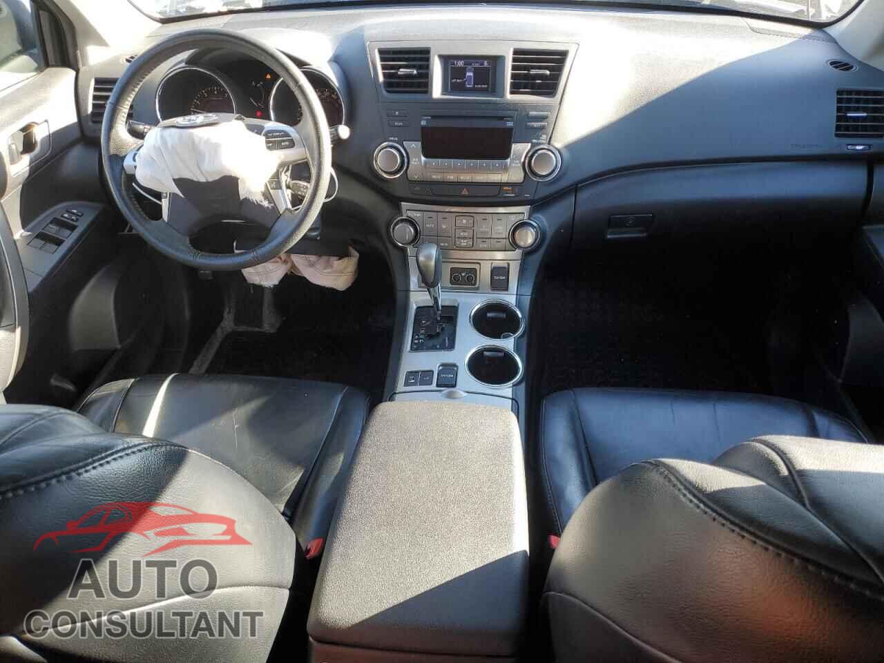 TOYOTA HIGHLANDER 2012 - 5TDBK3EH0CS173585