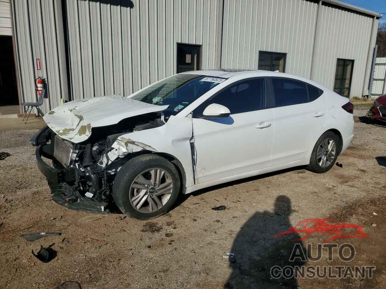 HYUNDAI ELANTRA 2020 - 5NPD84LF8LH548319