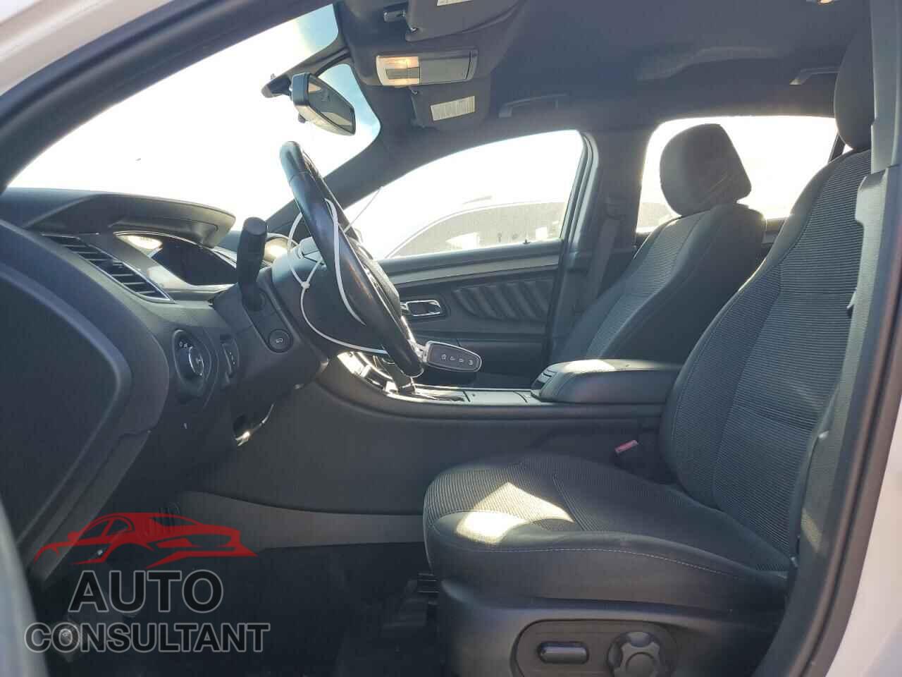 FORD TAURUS 2015 - 1FAHP2E86FG150225