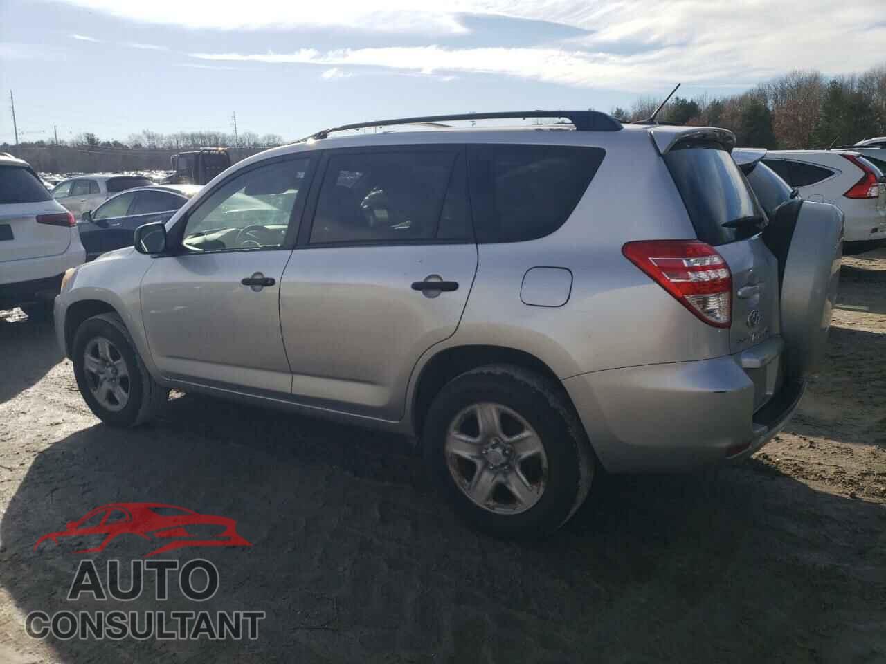 TOYOTA RAV4 2009 - JTMBF33V29D019476