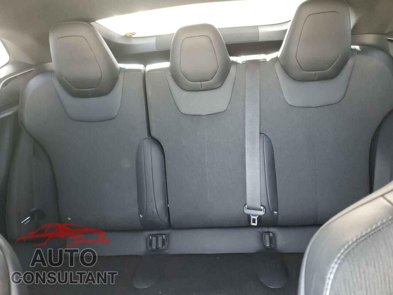 TESLA MODEL S 2017 - 5YJSA1E11HF202761