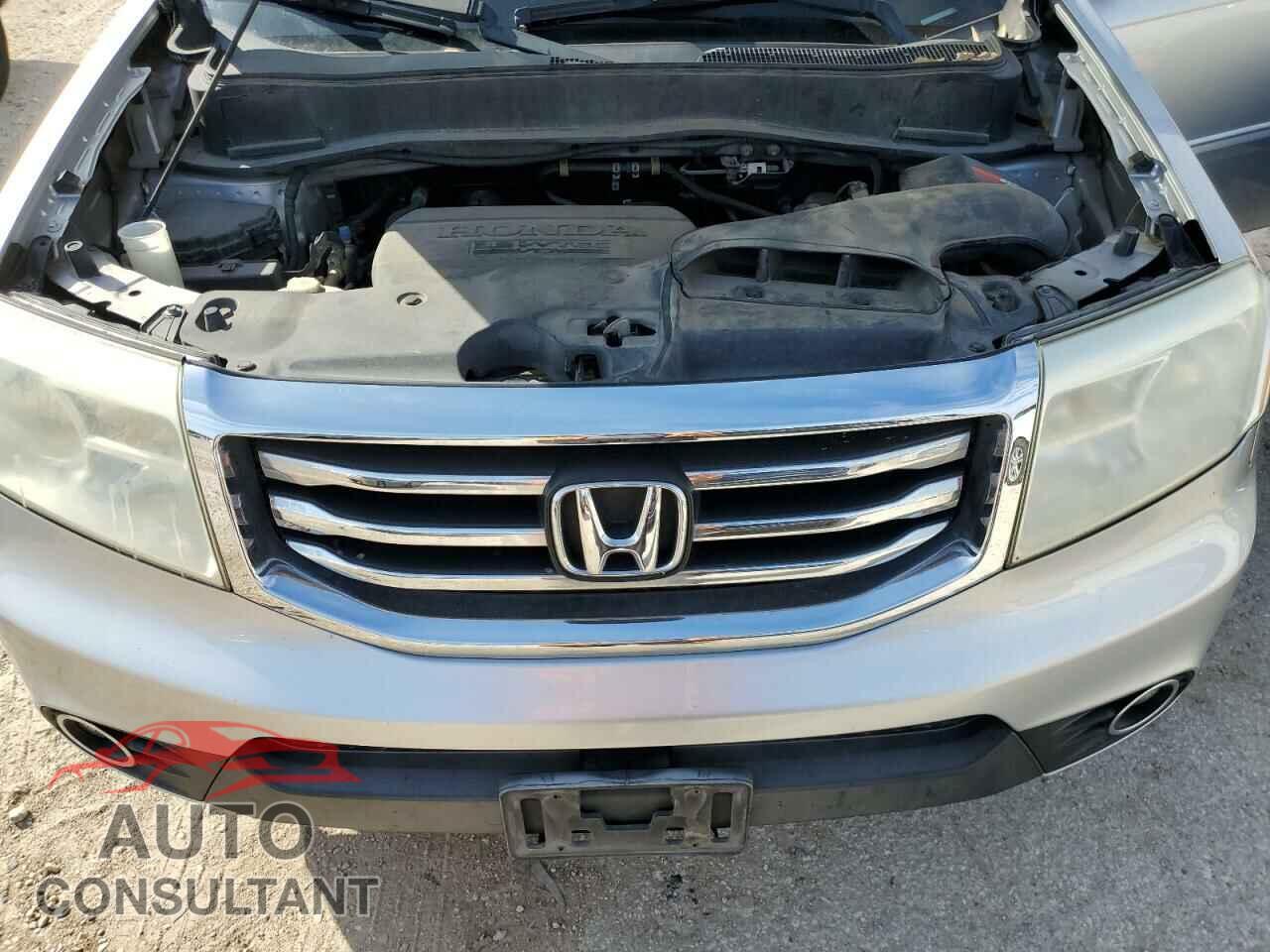 HONDA PILOT 2013 - 5FNYF3H63DB034209