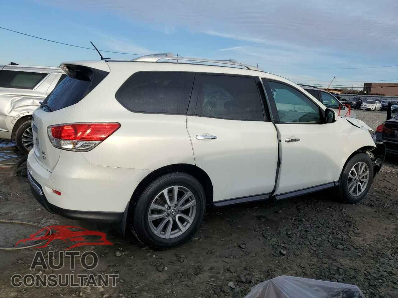 NISSAN PATHFINDER 2013 - 5N1AR2MM9DC628450