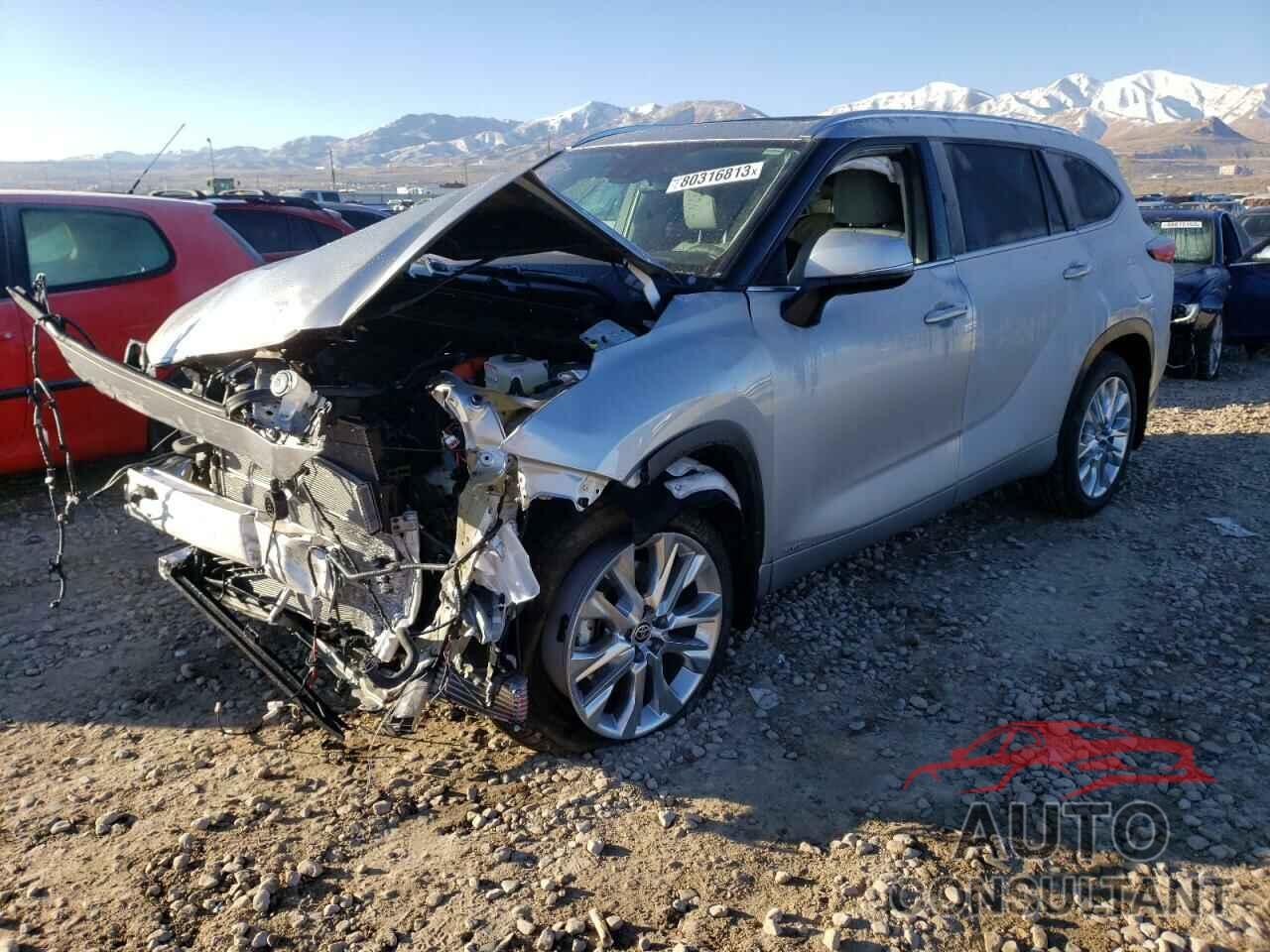 TOYOTA HIGHLANDER 2023 - 5TDXBRCH5PS597586