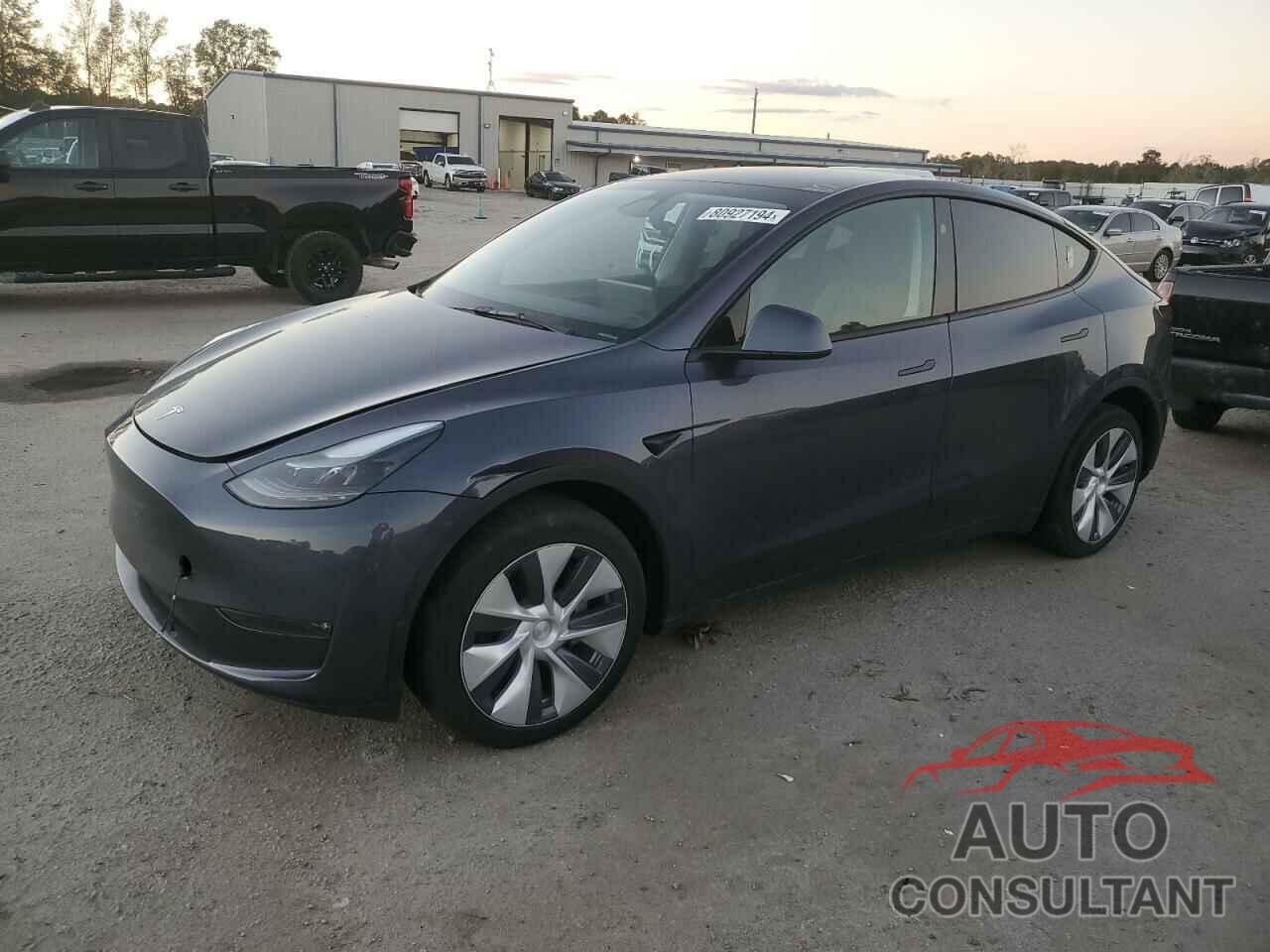TESLA MODEL Y 2023 - 7SAYGDEE0PA165651