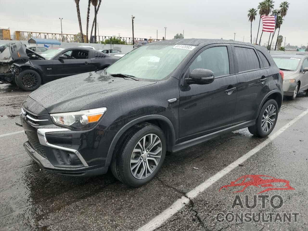 MITSUBISHI OUTLANDER 2018 - JA4AP3AU8JZ030261