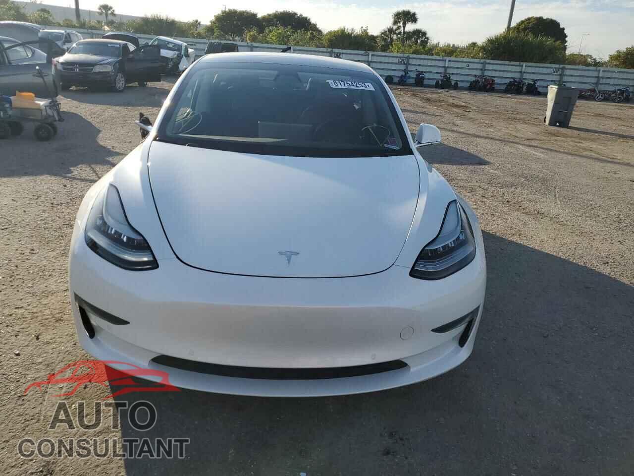 TESLA MODEL 3 2020 - 5YJ3E1EBXLF791108