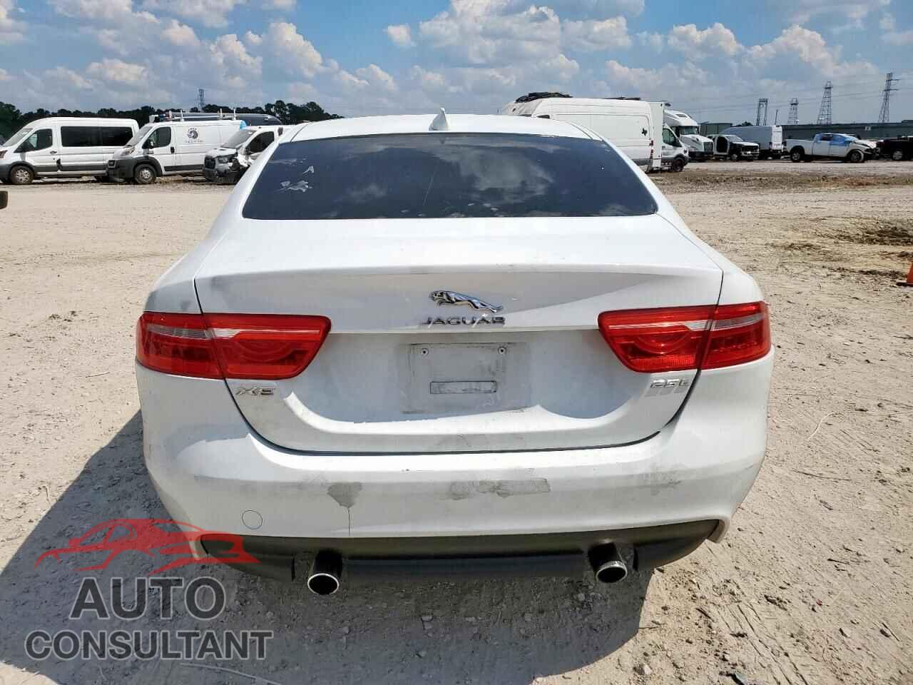 JAGUAR XE 2017 - SAJAR4BG5HA973569