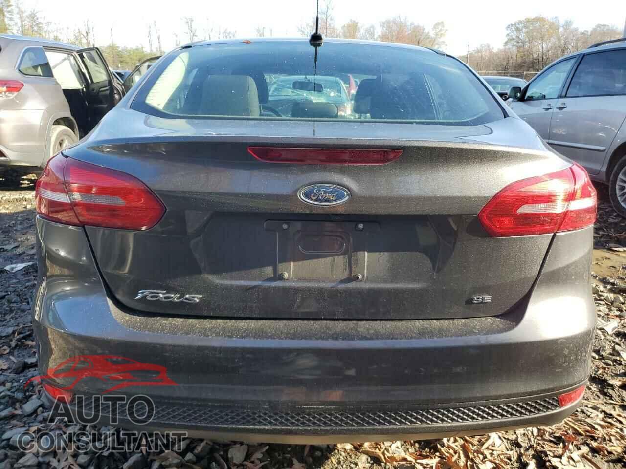 FORD FOCUS 2017 - 1FADP3F25HL327565