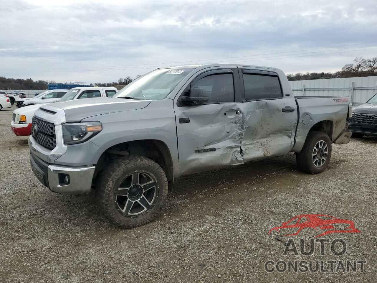 TOYOTA TUNDRA 2019 - 5TFDW5F10KX841727